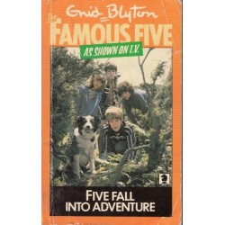 Five Fall Into Adventure (Famous Five 9)